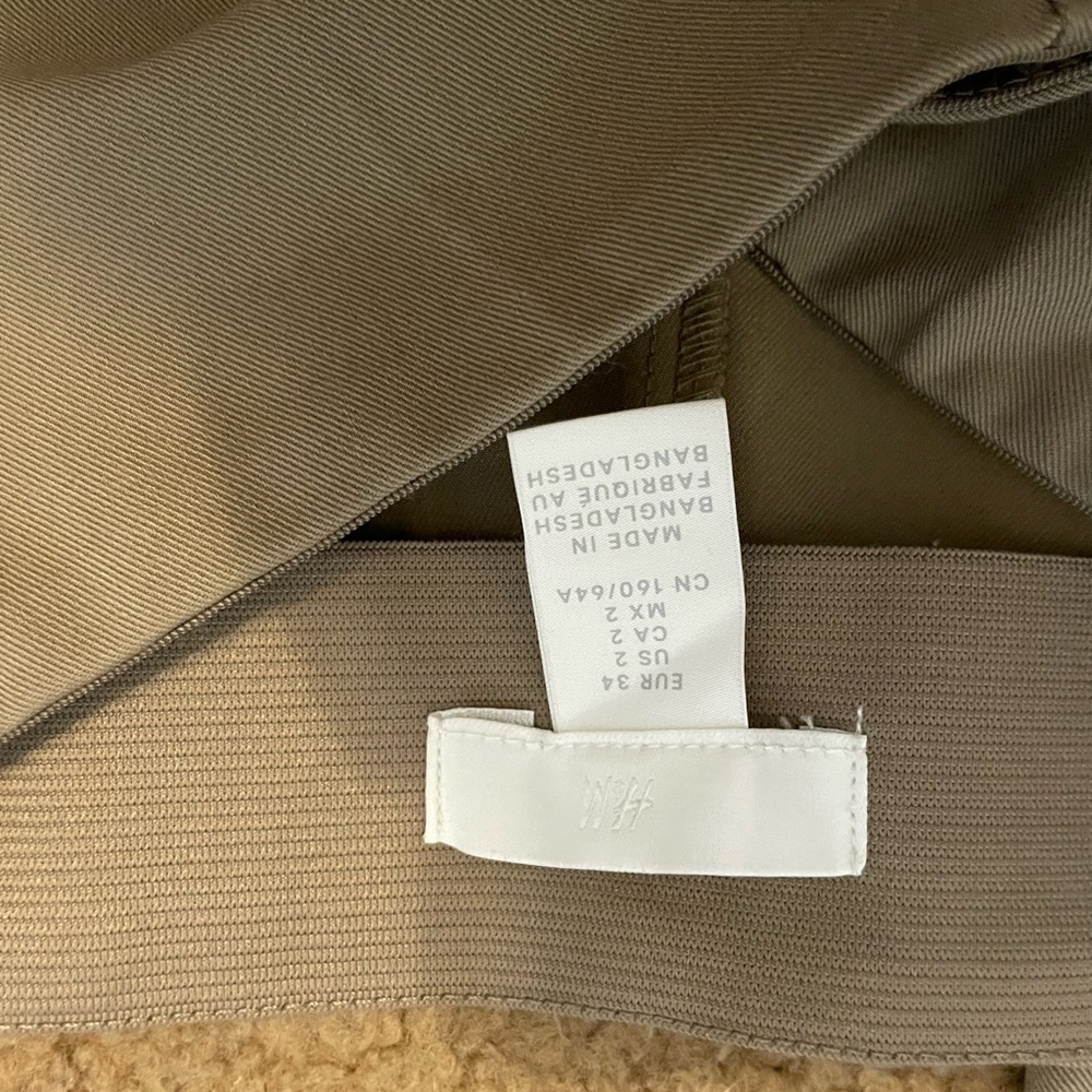 H&M flared pants - Picture 2 of 2